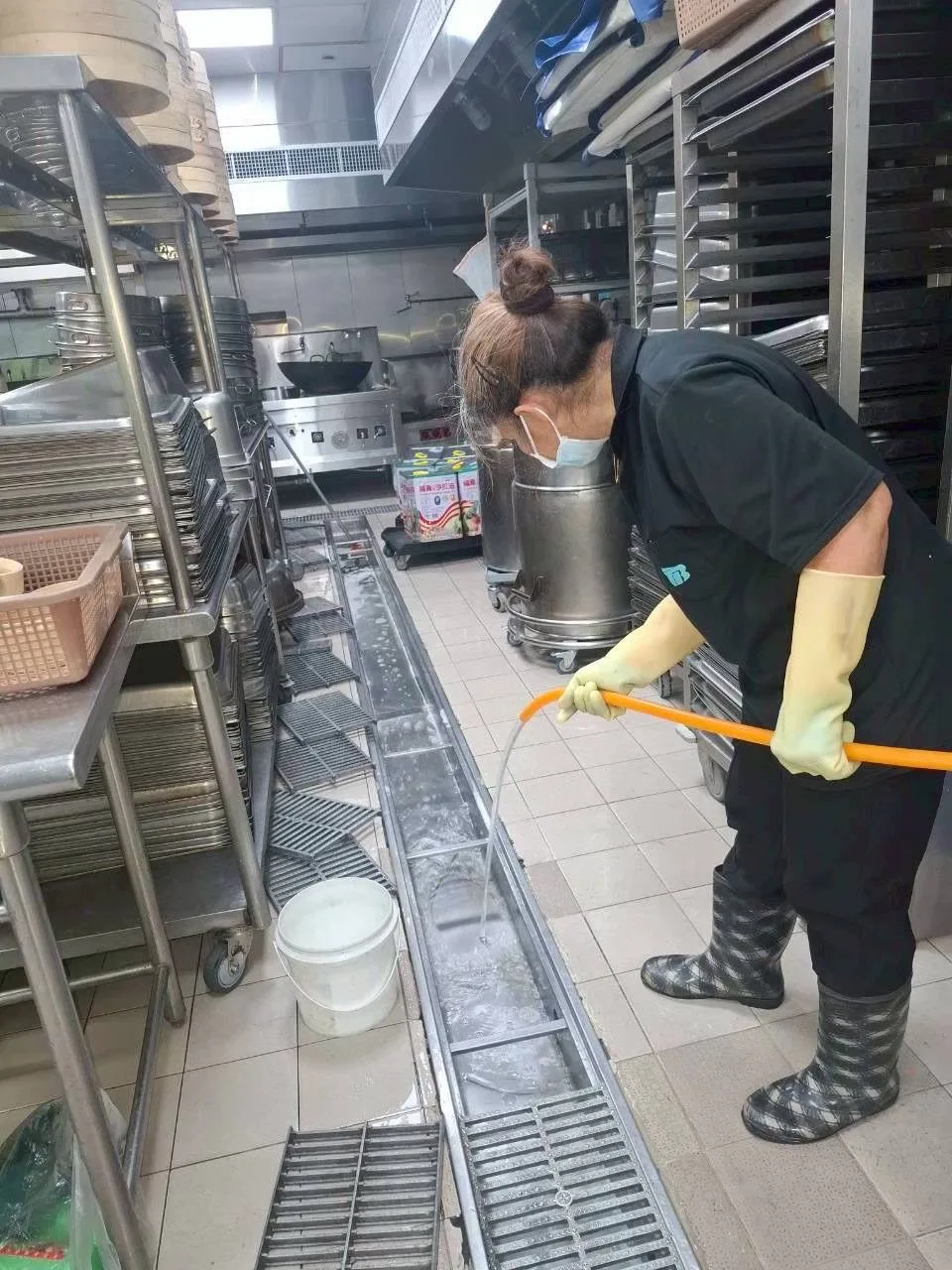 星級飯店、餐廳、會所廚房清潔維護作業｜現場照片 2